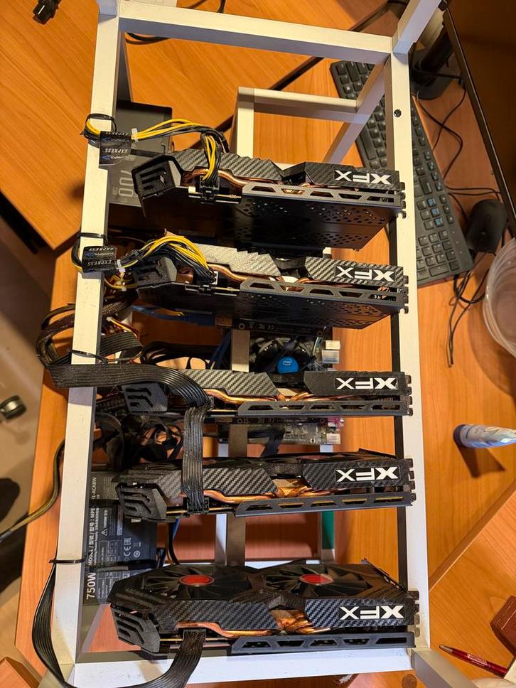 XFX Radeon RX 580 8GB Mining Rig - 5 kaarten, Computers en Software, Videokaarten, Gebruikt, AMD, PCI-Express 3.0, GDDR5, HDMI