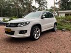 Volkswagen Tiguan 1.4 TSI 160pk Sport/Style R-LINE Pano!, Auto's, Voorwielaandrijving, Euro 5, 15 km/l, 1800 kg
