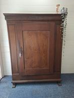 Antieke Noord-Duitse Garderobekast uit 1674, Antiek en Kunst, Antiek | Meubels | Kasten, Ophalen