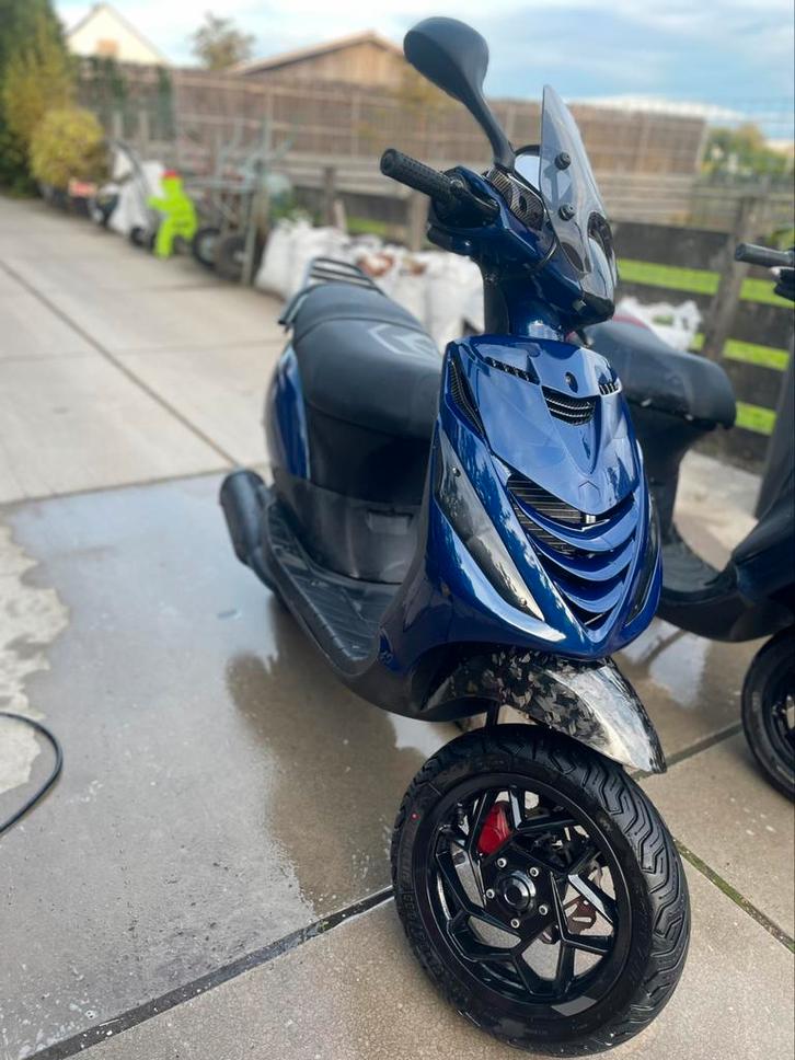 Piaggio Zip Sp 172cc lc A1, Fietsen en Brommers, Scooters | Piaggio, Nieuw, Zip, Tweetakt, Ophalen of Verzenden