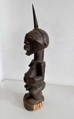 Songye Nkisi fetisj Krachtbeeld Afrikaanse etnische kunst, Antiek en Kunst, Kunst | Niet-Westerse kunst, Ophalen of Verzenden