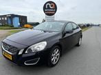 Volvo S60 2012 * 1.6 DRIVe Business * AIRCO * EURO 5 * APK *, Voorwielaandrijving, Euro 5, Gebruikt, 4 cilinders