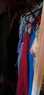Mega veel textiel en dames kleding gratis, Kleding | Dames, Gedragen, Ophalen