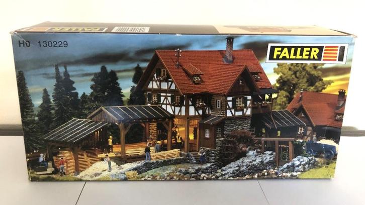 Faller H0 130229 Houtzaagmolen met motor - nieuw, Hobby en Vrije tijd, Modeltreinen | H0, Nieuw, Brug, Tunnel of Gebouw, Gelijkstroom of Wisselstroom