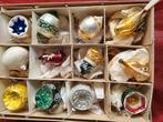 Oude kerstballen in doosje, Diversen, Kerst, Ophalen of Verzenden, Zo goed als nieuw