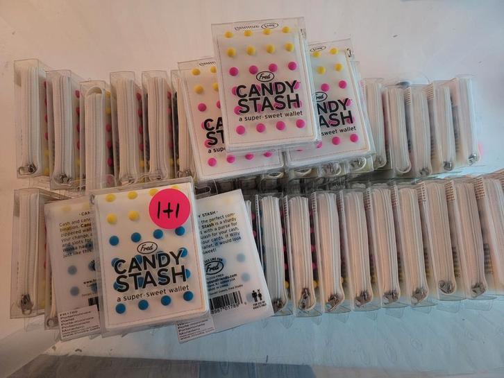 Vrolijke kinder portemonneetjes studs partij 73 stuks, Sieraden, Tassen en Uiterlijk, Portemonnees, Nieuw, Overige merken, Overige kleuren