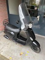 La souris scooter 2021 3700km perfecte staat blauw kenteken, Fietsen en Brommers, Ophalen, Zo goed als nieuw, Benzine, Overige merken