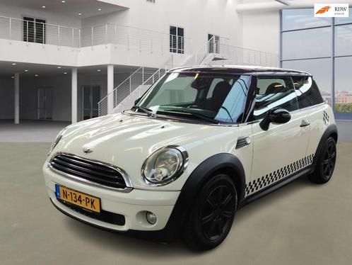 Mini Mini 1.4 One PSENSOR 2 X SLEUTELS SPORTLOOK, Auto's, Mini, Bedrijf, Te koop, One, Benzine, Euro 4, B, Hatchback, Handgeschakeld