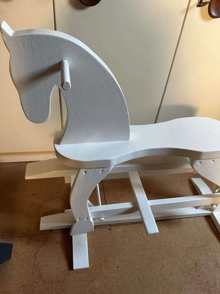 Hobbelpaard gezocht? Deze staat al te trappelen!, Huis en Inrichting, Complete inboedels, Ophalen