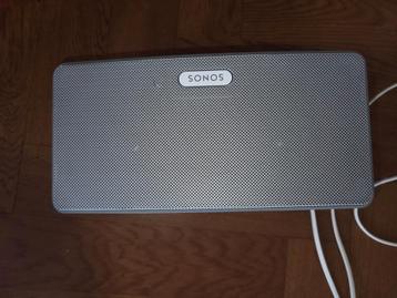 Sonos play   3 weinig gebruikt beschikbaar voor biedingen
