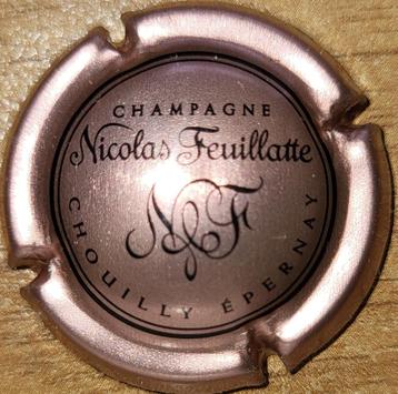 Champagnecapsule Nicolas FEUILLATTE metal. roze/zwart nr.30b beschikbaar voor biedingen