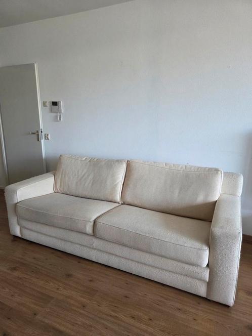 GRATIS OPHALEN! Gebruikte beige 2 zits bank 5 jaar oud, Huis en Inrichting, Banken | Sofa's en Chaises Longues, Gebruikt, Driepersoons