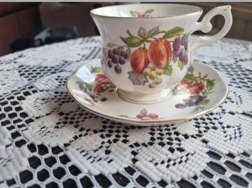 sint James bone china collectie Minton abrikoos/braam beschikbaar voor biedingen