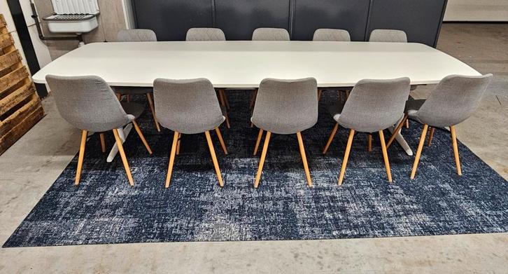 Vergadertafel / eettafel met 10 stoelen, Huis en Inrichting, Tafels | Eettafels, Zo goed als nieuw, 200 cm of meer, 200 cm of meer