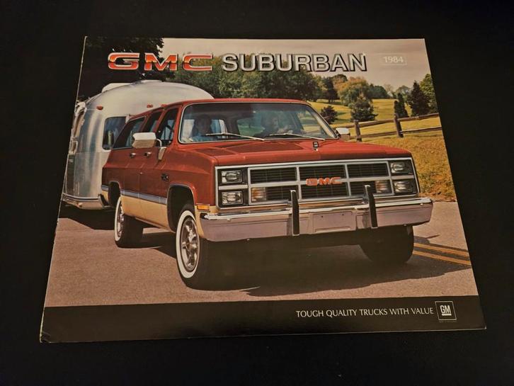 Brochure GMC Suburban 1984 USA, Auto diversen, Handleidingen en Instructieboekjes, Ophalen of Verzenden
