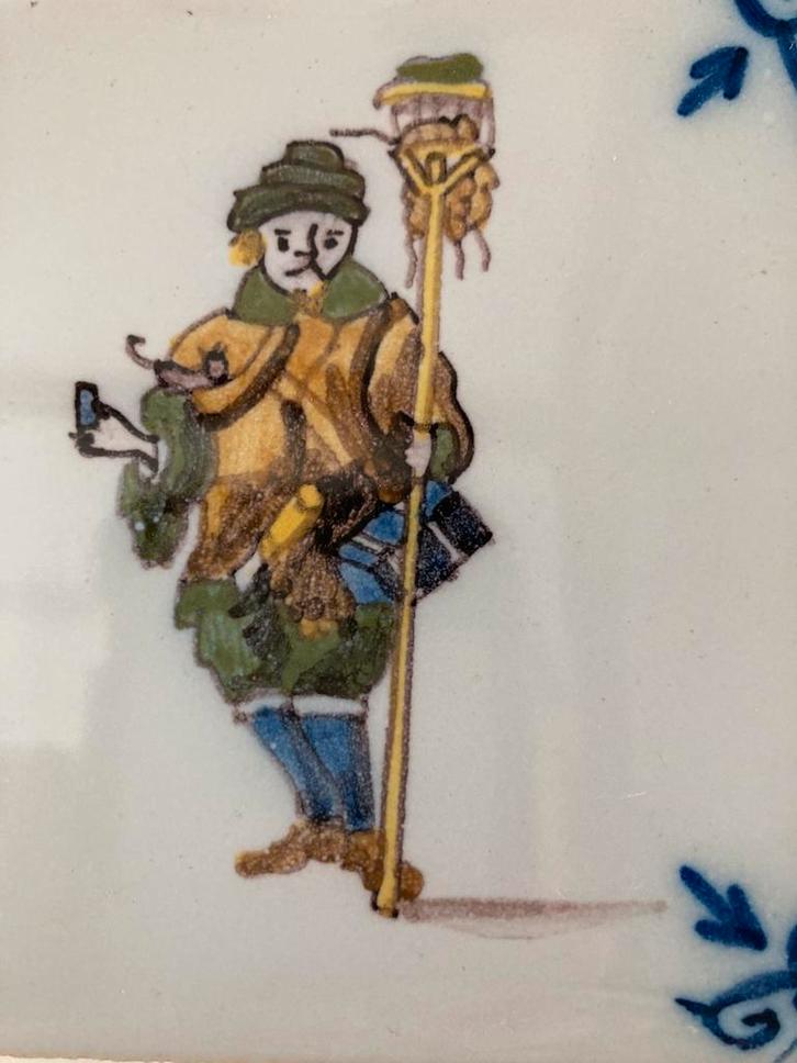 MAKKUM Koninklijke Tichelaar Tegels Polychroom Rattenvanger, Antiek en Kunst, Curiosa en Brocante, Verzenden