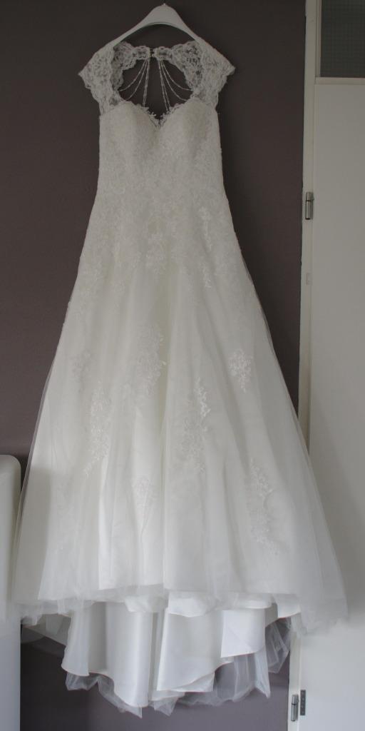 Witte trouwjurk met kant, inlegwerk en open rug, Kleding | Dames, Trouwkleding en Trouwaccessoires, Gedragen, Trouwjurk, Wit, Ophalen of Verzenden