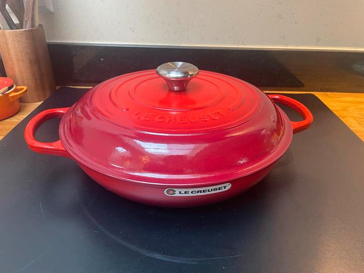 Le Creuset Campagne Braadpan - Kersenrood - 30cm, Huis en Inrichting, Keuken | Potten en Pannen, Gebruikt, Koekenpan of Braadpan