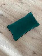 Groen Sierkussen met Pompons, Huis en Inrichting, Woonaccessoires | Kussens, Ophalen, Zo goed als nieuw, Groen, Rechthoekig