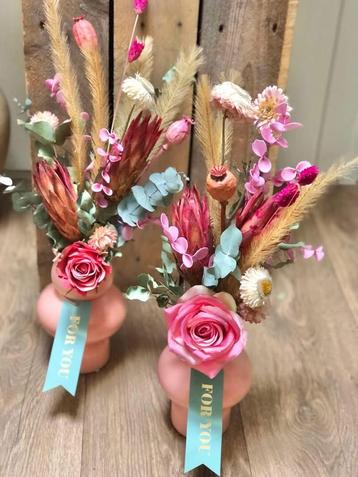 Zijdenbloemen in vaasje| moederdagcadeau| vanaf €34,95! beschikbaar voor biedingen