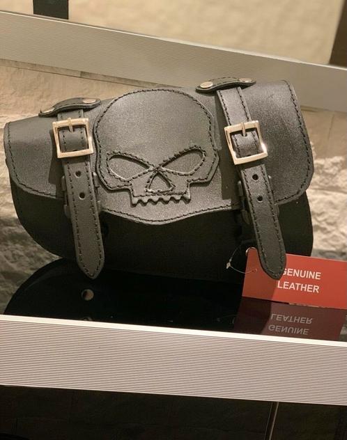 Skull Zijtas Leer Harley Night-rod V-Rod Sportster etc, Motoren, Onderdelen | Harley-Davidson, Ophalen of Verzenden