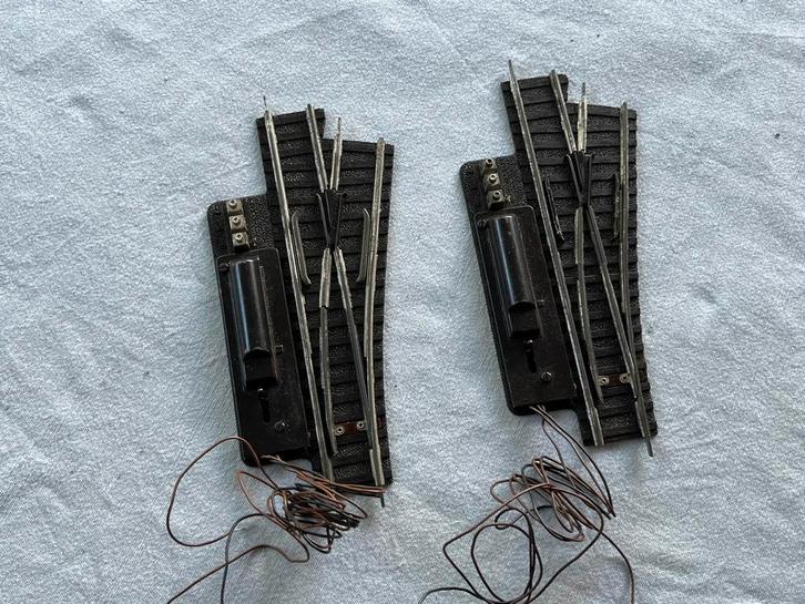 2 elektrische H0 Fleischmann wissels rechts, Hobby en Vrije tijd, Modeltreinen | H0, Gebruikt, Rails, Gelijkstroom, Fleischmann