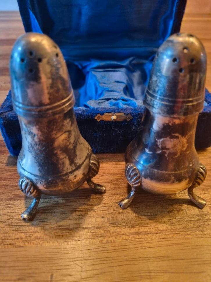 Antieke Verzilverde Zout- en Pepervaatjes in Doos, Antiek en Kunst, Antiek | Goud en Zilver, Zilver, Ophalen of Verzenden