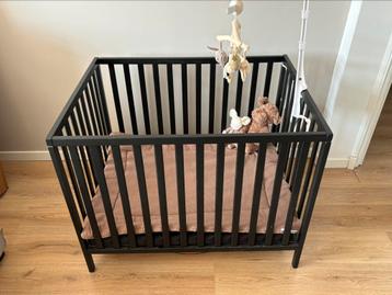 Prénatal baby box inclusief bijbehoren foto beschikbaar voor biedingen