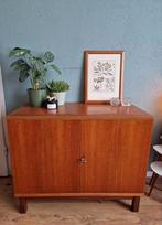 Mooi vintage kastje teak met sleutel, 50 tot 100 cm, Met deur(en), 25 tot 50 cm, Teakhout