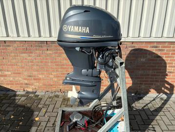 Yamaha 40 pk 4 takt, EFI , Powertrim, zeer nette staat  ! beschikbaar voor biedingen