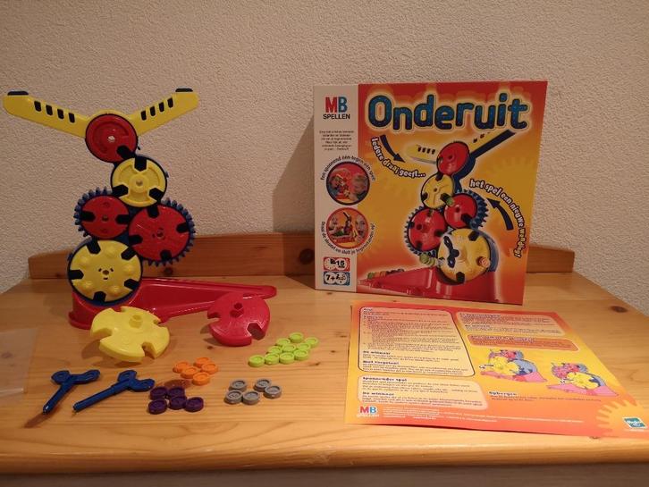 MB Onderuit - gezelschapsspel, Hobby en Vrije tijd, Gezelschapsspellen | Bordspellen, Zo goed als nieuw, Een of twee spelers, Drie of vier spelers