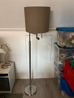 Staande lamp met leeslampje, Huis en Inrichting, Lampen | Vloerlampen, 150 tot 200 cm, Gebruikt, Metaal, Ophalen