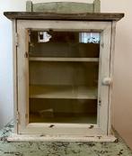 Vintage klein witgeschilderd vitrine hangkastje brocante, Ophalen of Verzenden