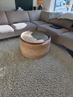 Rieten salontafel  / hocker / met bronzen schaal D 73 cm, Huis en Inrichting, Tafels | Salontafels, Ophalen, 100 tot 150 cm, Rond
