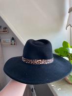 Hoed zwart met panter print maat s, Ophalen of Verzenden, Zo goed als nieuw, 55 cm (S, 6⅞ inch) of minder, Hoed