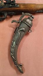 Antieke Kruitbus met Adelaar, Ophalen of Verzenden