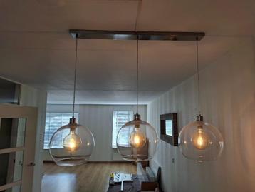 Hanglamp met 3 lampen beschikbaar voor biedingen