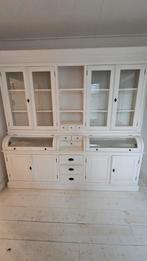Witte buffetkast met glazen deuren en bolkleppen., Huis en Inrichting, Ophalen, Gebruikt, 25 tot 50 cm, 200 cm of meer