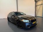 BMW 5-serie 535i High Executive M-pakket Schuifdak 2014 Auto, Auto's, Achterwielaandrijving, 2000 kg, Leder, Bedrijf