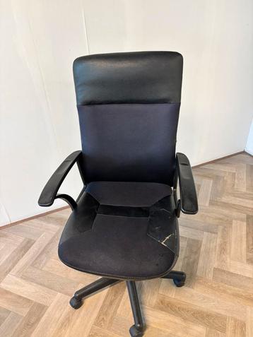 Bureaustoelen (8 stuks, verschillend) beschikbaar voor biedingen