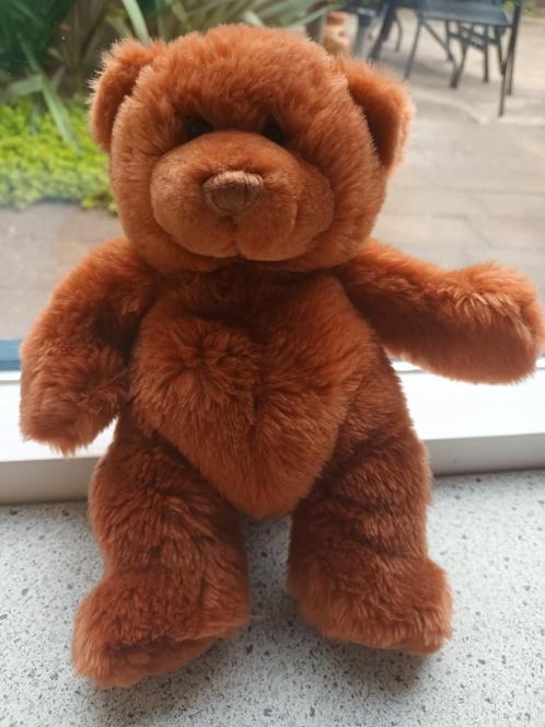 Kastanje bruine Beer merk Happy Horse uit 2000 meet ca 25 cm, Kinderen en Baby's, Speelgoed | Knuffels en Pluche, Zo goed als nieuw