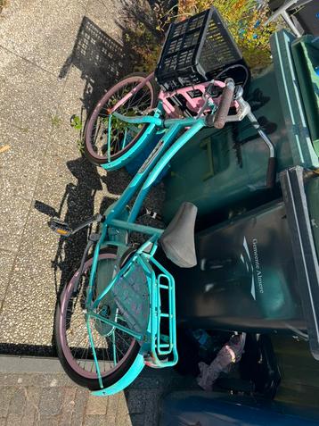 2 dames fietsen  beschikbaar voor biedingen