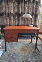 Vintage bureau, Huis en Inrichting, Bureaus, Ophalen, Zo goed als nieuw