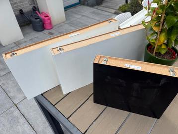 3 wandplank Ikea LACK wit + zwart ideaal bureau kind hoek beschikbaar voor biedingen