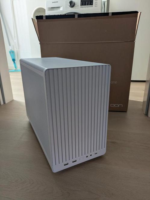 Lian Li A3-mATX White Behuizing, Computers en Software, Computerbehuizingen, Zo goed als nieuw, Ophalen of Verzenden