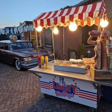 Hotdog kraam op locatie beschikbaar voor biedingen