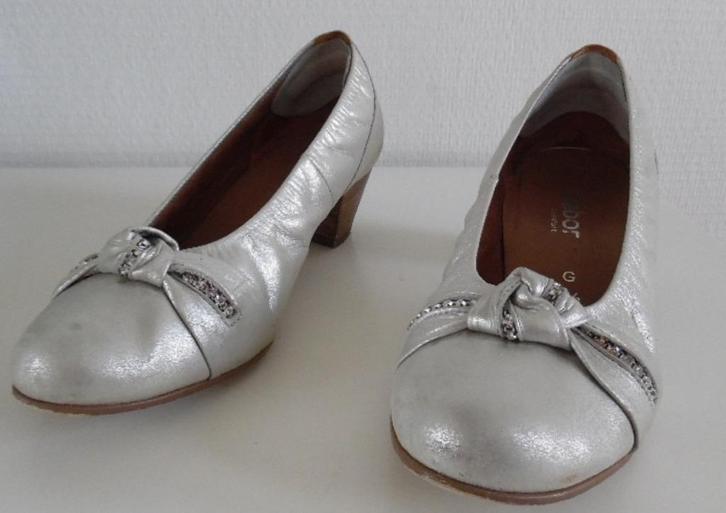 Gabor leren pump zilverkleuring maat 38.5 wijdte G, Kleding | Dames, Schoenen, Gedragen, Sneakers of Gympen, Overige kleuren, Ophalen of Verzenden