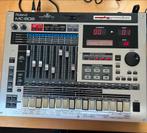Roland MC-808, Muziek en Instrumenten, Drumcomputers, Ophalen of Verzenden, Zo goed als nieuw, Roland