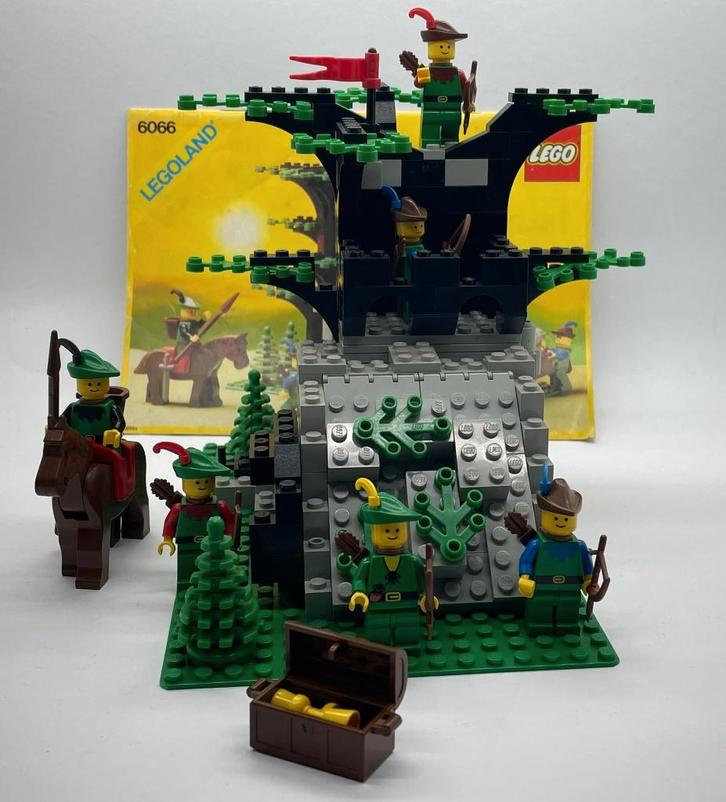 LEGO classic Castle Forestmen’s Hideout 6066-3 100% compleet, Kinderen en Baby's, Speelgoed | Duplo en Lego, Gebruikt, Lego, Complete set
