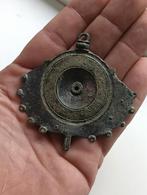 Romeins bronzen phalera bodemvondst, Antiek en Kunst, Antiek | Koper en Brons, Ophalen of Verzenden